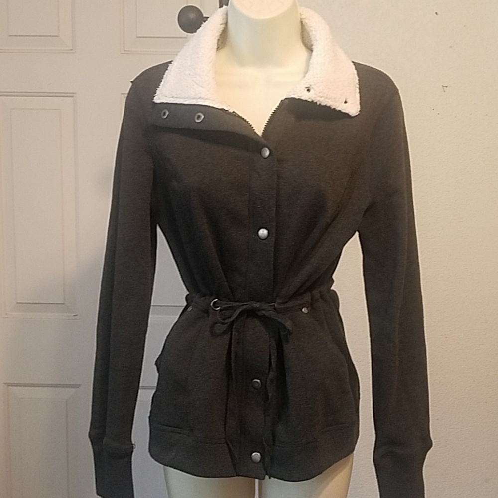 Shearling Neck Gray Sweater
